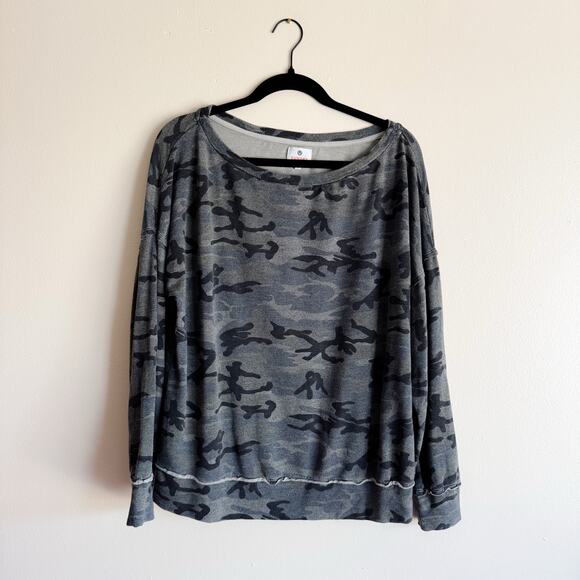 Sundry Green Camo Wide Neck Off Shoulder Pullover Sweatshirt - Size 2 or Medium - Picture 7 of 8